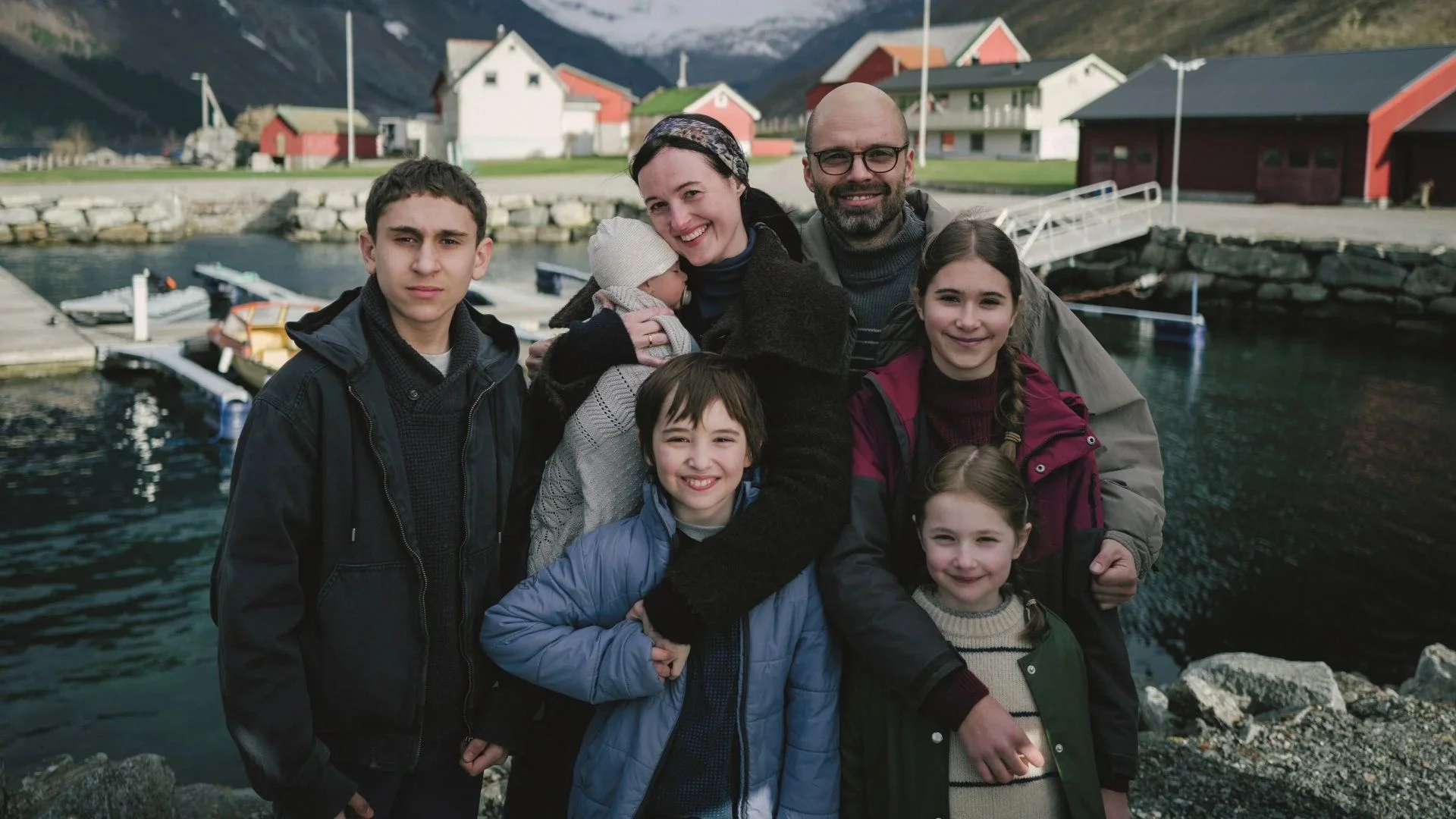 Palma de Ouro de Cannes vai para Fjord, dirigido por Cristian Mungiu, com Sebastian Stan e Renate Reinsve