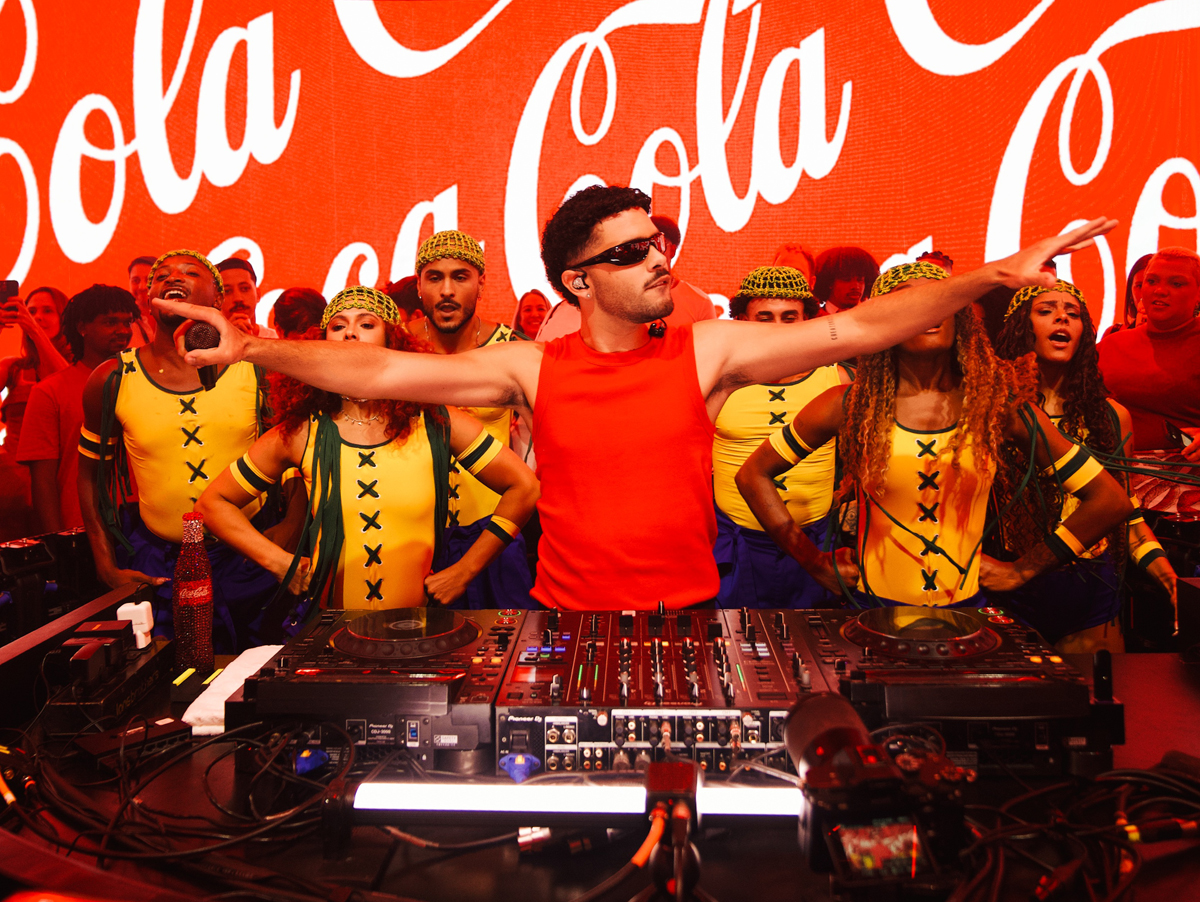 Coca-Cola e Pedro Sampaio detalham construção do remix latino de “JUMP” para a Copa de 2026
