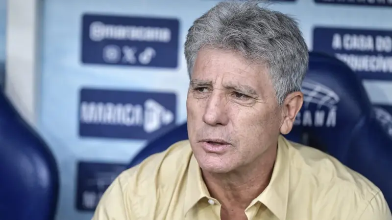 Renato Gaúcho enaltece empate heroico do Vasco com o Flamengo no Maracanã