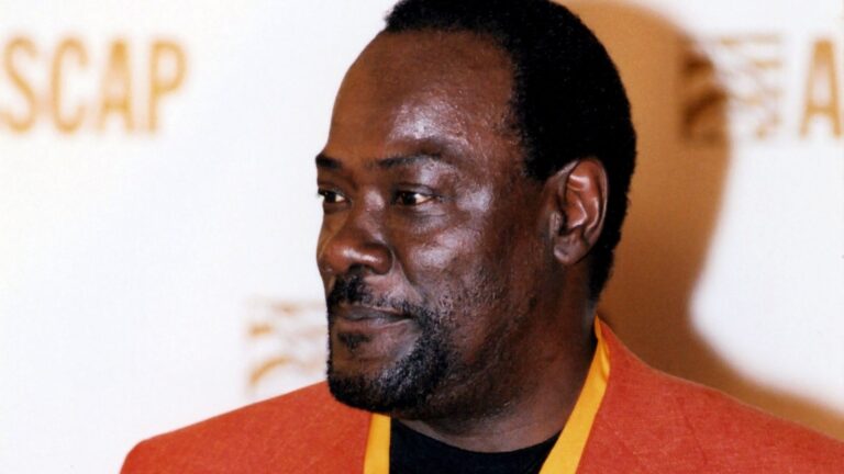 Entenda como ronald lapread, membro cofundador e ex-baixista dos commodores, morre aos 75 anos