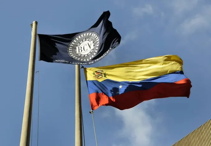 Venezuela registra desaceleração da inflação em abril, mas taxa anual ultrapassa 600%