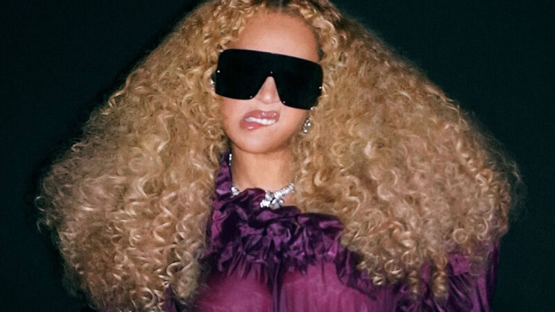 Saiba mais sobre beyoncé frustra teorias e não lança álbum: veja melhores reações