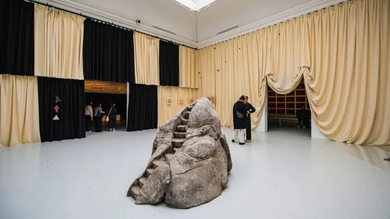 Conheça veneza e os sentidos da arte contemporânea