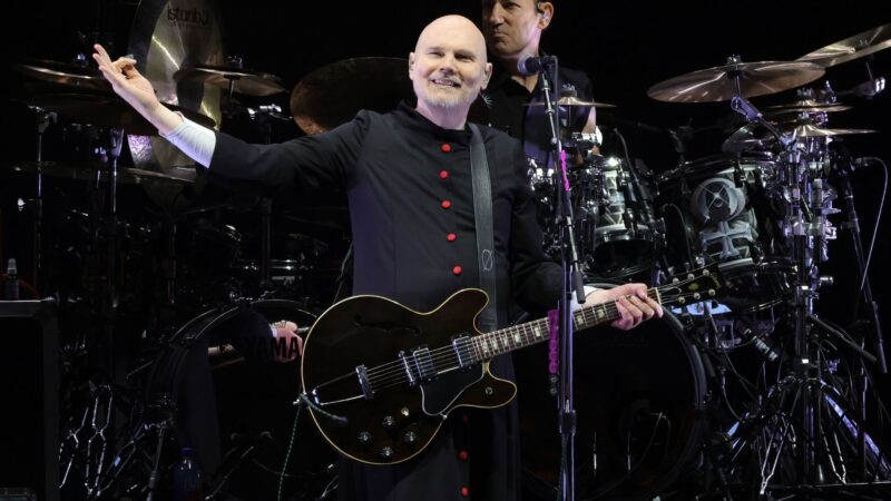 Smashing Pumpkins gravam nova faixa com Butch Vig pela primeira vez desde Siamese Dream