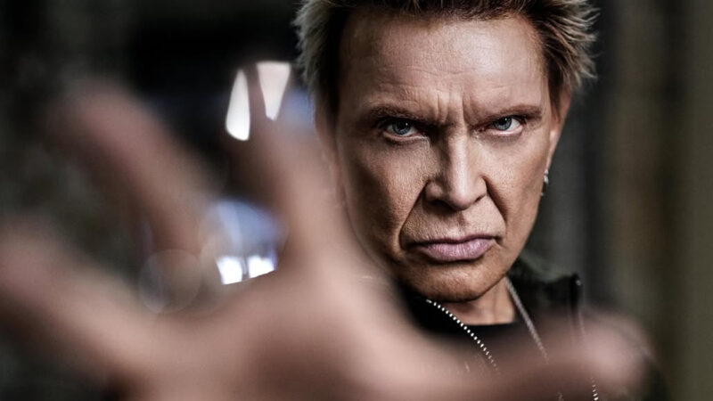 Billy Idol recebe prêmio e se junta a 14 nomes anunciados para performances no American Music Awards 2026