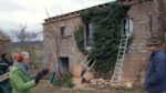 Saiba mais sobre casal surpreende e compra vila abandonada há 50 anos na espanha por r$ 2 milhões e vão reconstruir cerca de 60 casas de pedra em ruínas e iniciar plano para restaurar tudo como…