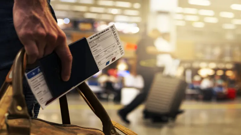 Conflito no Oriente Médio eleva custos de viagens e pressiona preço das passagens