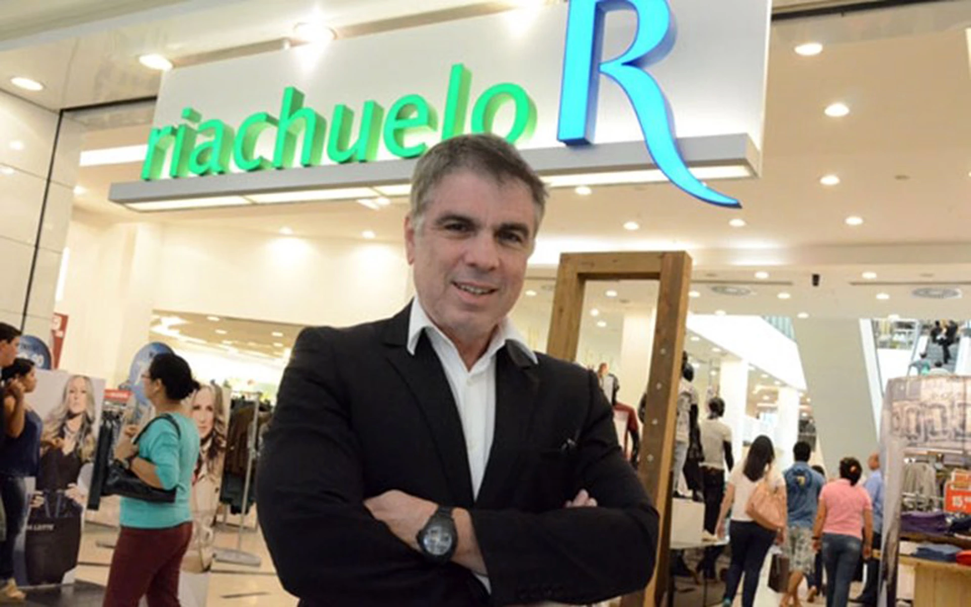 Dono da Riachuelo critica proposta de fim da escala 6×1 e alerta para alta de custos de até 20%