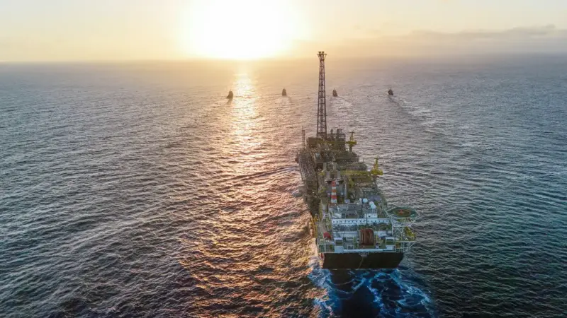 Brasil registra produção recorde de petróleo e gás em março em meio à guerra no Irã