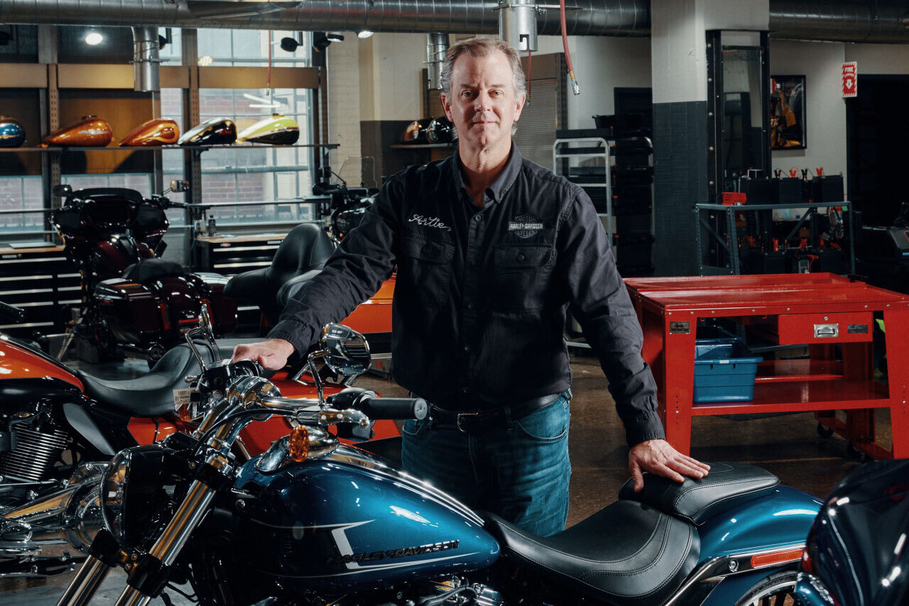 Novo CEO da Harley-Davidson muda foco para motos mais acessíveis e volume de vendas
