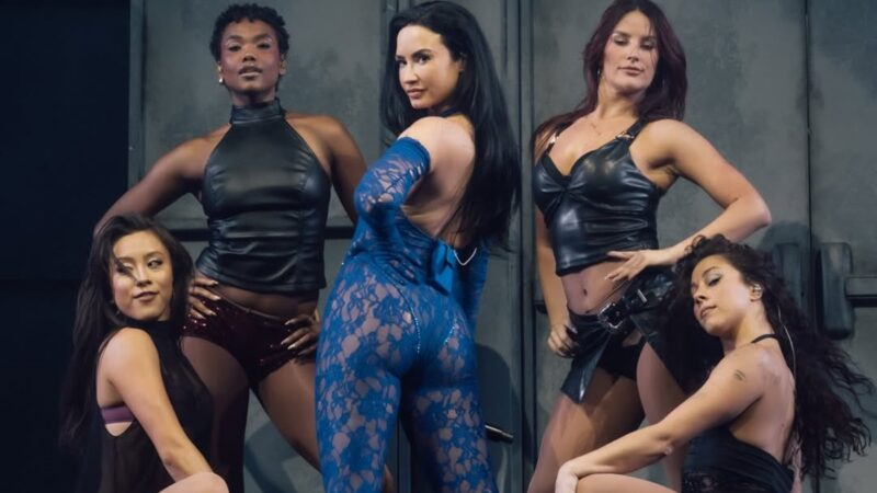 Conheça “jogos vorazes”: fãs se desesperam com início das vendas para show solo de demi lovato em sp