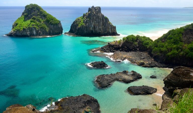 Entalula Beach é eleita a melhor praia do mundo em 2026; Brasil aparece duas vezes na lista