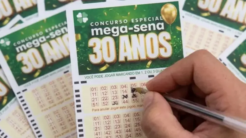 Mega-Sena 30 anos: dois ganhadores, um bolão tem apostadores que moram em Dubai e Nova York