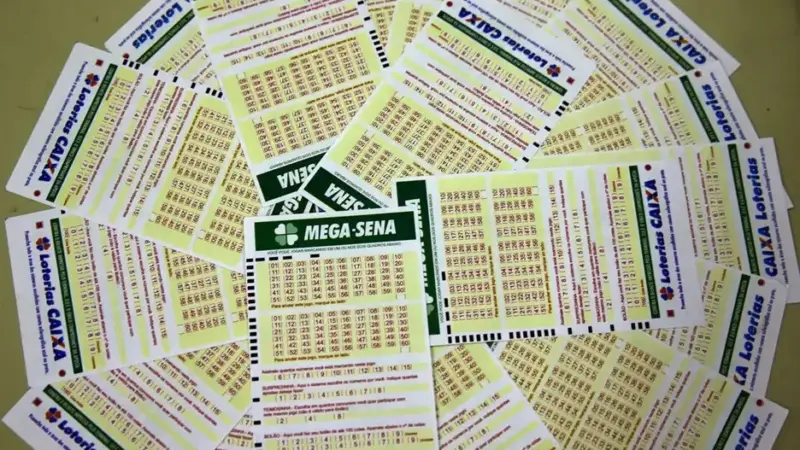 Mega-Sena 30 anos: concurso 3.010 vai pagar R$ 300 milhões; saiba como apostar