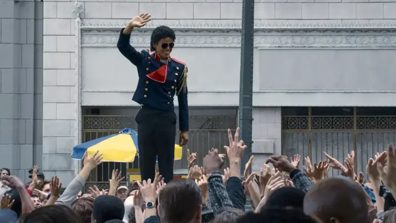 Filme “Michael” altera fatos da vida real de Michael Jackson, dizem produtores e familiares