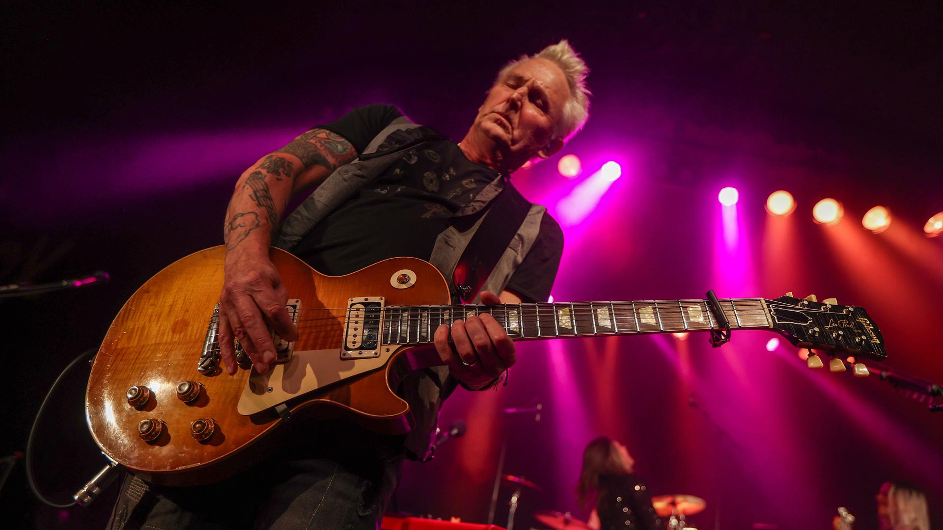 Guitarrista do Pearl Jam atribui a isolamento de Seattle ao surgimento de tantas bandas fortes