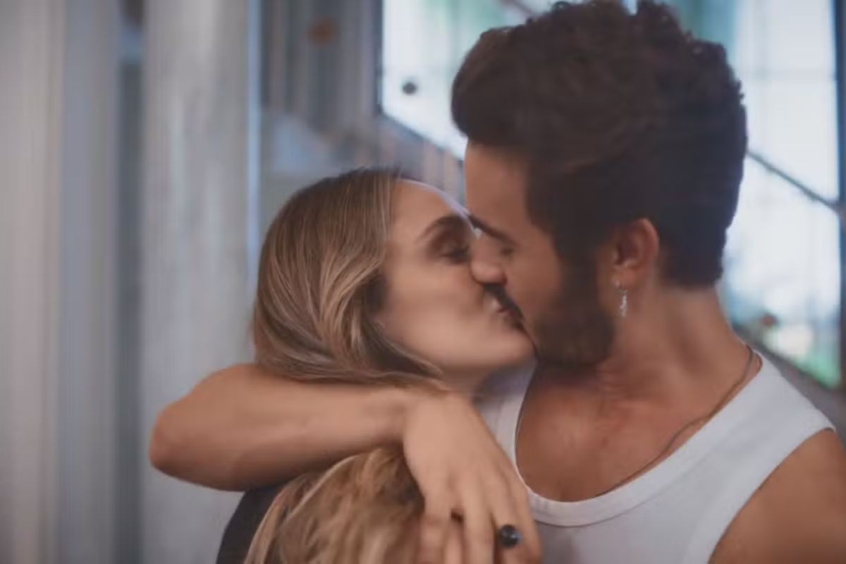 Naiane anuncia pedido de casamento durante lançamento do Canta Centro-Oeste em Coração Acelerado