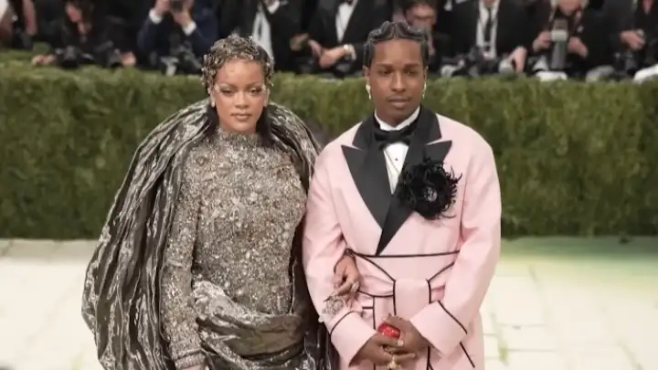 Especialista em leitura labial diz que Rihanna questionou A$AP Rocky em vídeo após o Met Gala 2026