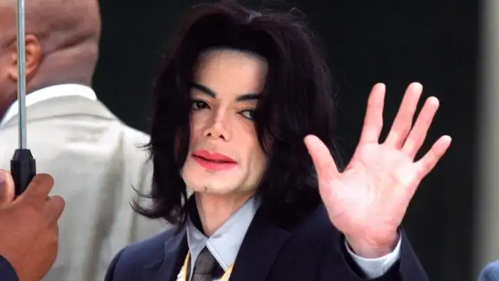 03/06/2026 — Netflix estreia série documental sobre os bastidores do julgamento de Michael Jackson