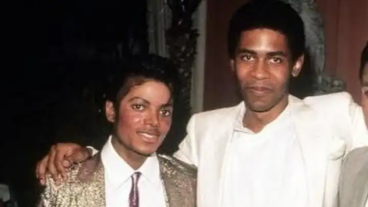 Saiba mais sobre morre john mcclain, co-executor do espólio de michael jackson, aos 71 anos