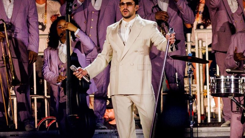 Quatro indicados avisam que não poderão comparecer ao American Music Awards 2026 por conflitos de turnê