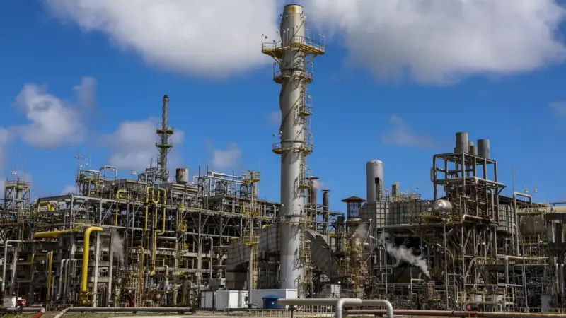 Abreu e Lima registra maior produção mensal de diesel S-10 desde início das operações