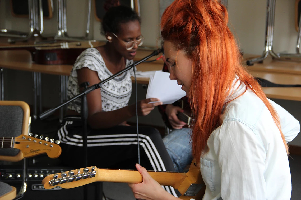 Entenda como popkollo wins impala award for work with girls and trans youth