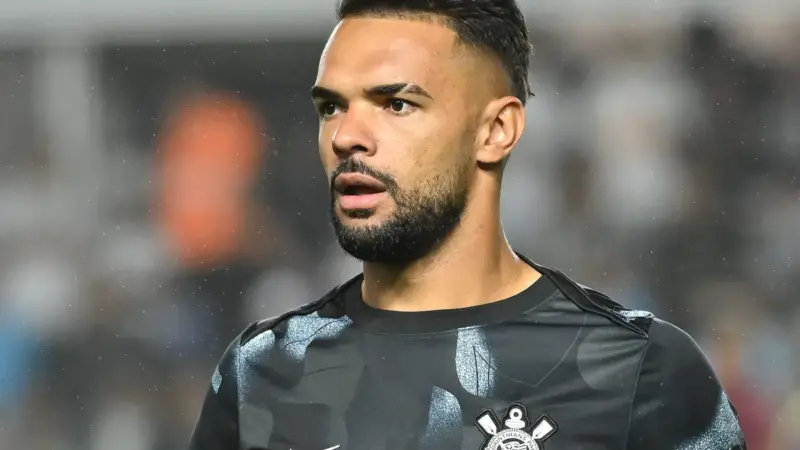 Raniele rebate reclamação do São Paulo e diz que Luciano “talvez tenha tentado se jogar”