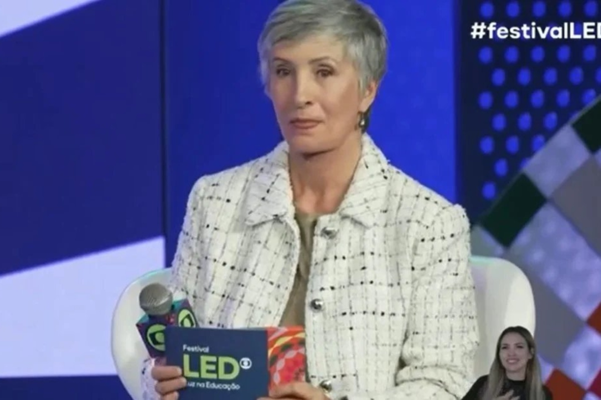 Sônia Bridi ironiza vídeos de ingestão de detergente durante Festival LED