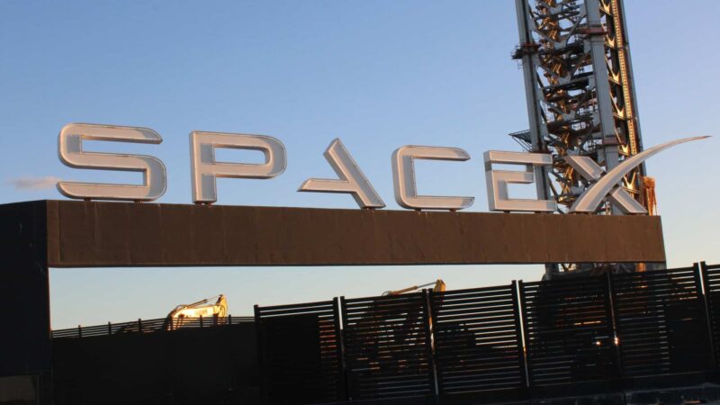 Elon Musk manterá controle amplo da SpaceX após abertura de capital