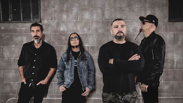 Shavo Odadjian diz que System of a Down faz o que quer e aproveita momento após turnês recentes