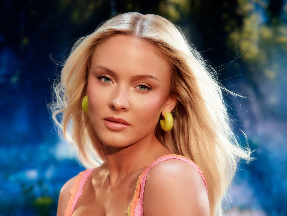 Zara Larsson aponta quatro divas que moldaram sua formação vocal antes de Rock in Rio