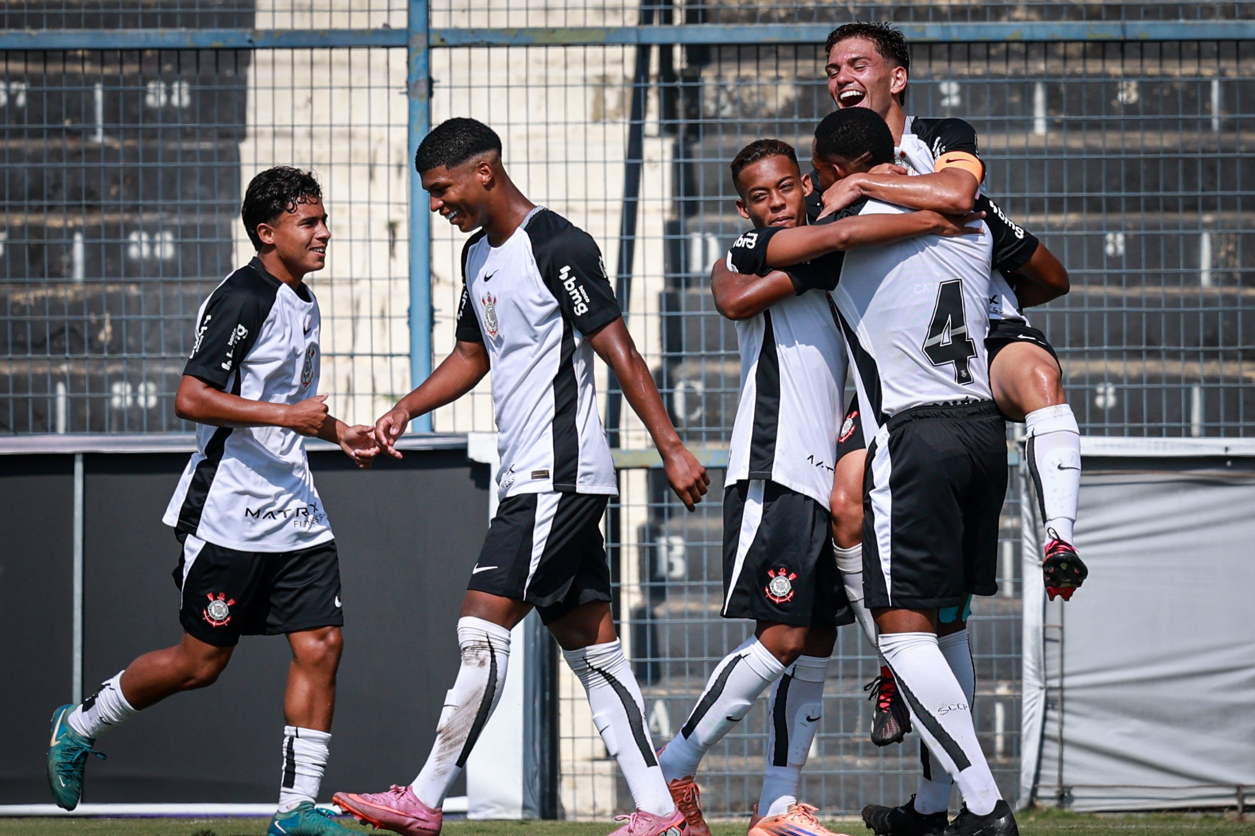 13/06/2026 – Corinthians bate Portuguesa Santista por 2 a 0 no Paulista Sub-20