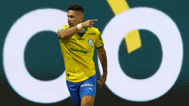 Palmeiras tem vários jogadores com menos de 12 partidas no Brasileirão; elenco pode ser alvo de mercado