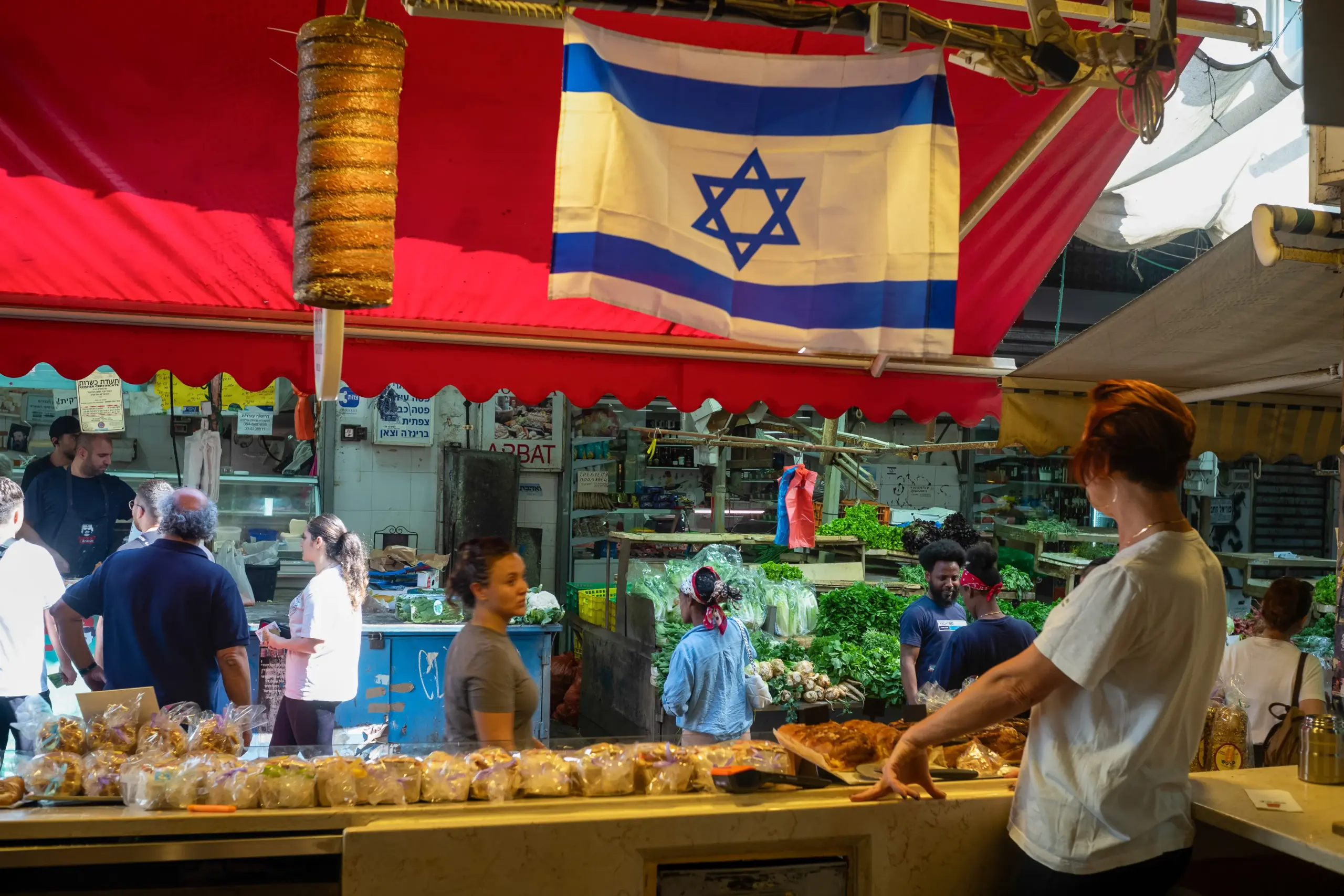 FT: Como a economia de Israel se adaptou à guerra