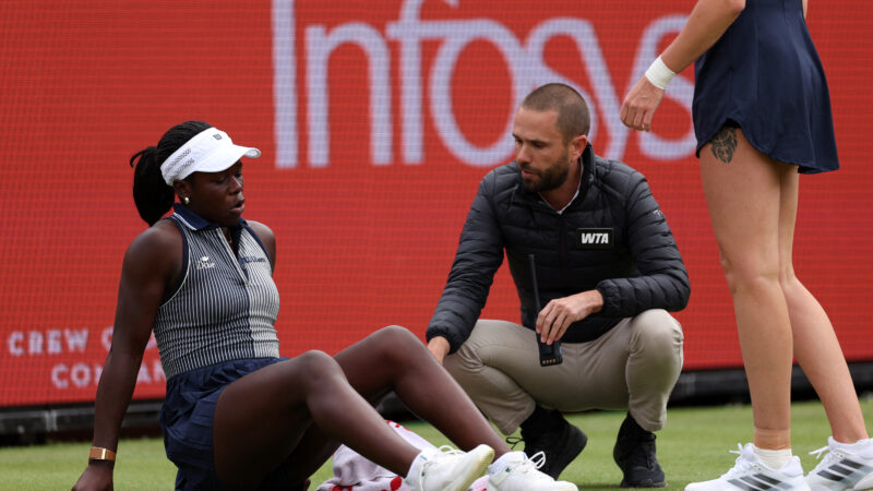 Victoria Mboko ficará de fora de Wimbledon após lesão no joelho, mas espera voltar a jogar duplas com Serena Williams