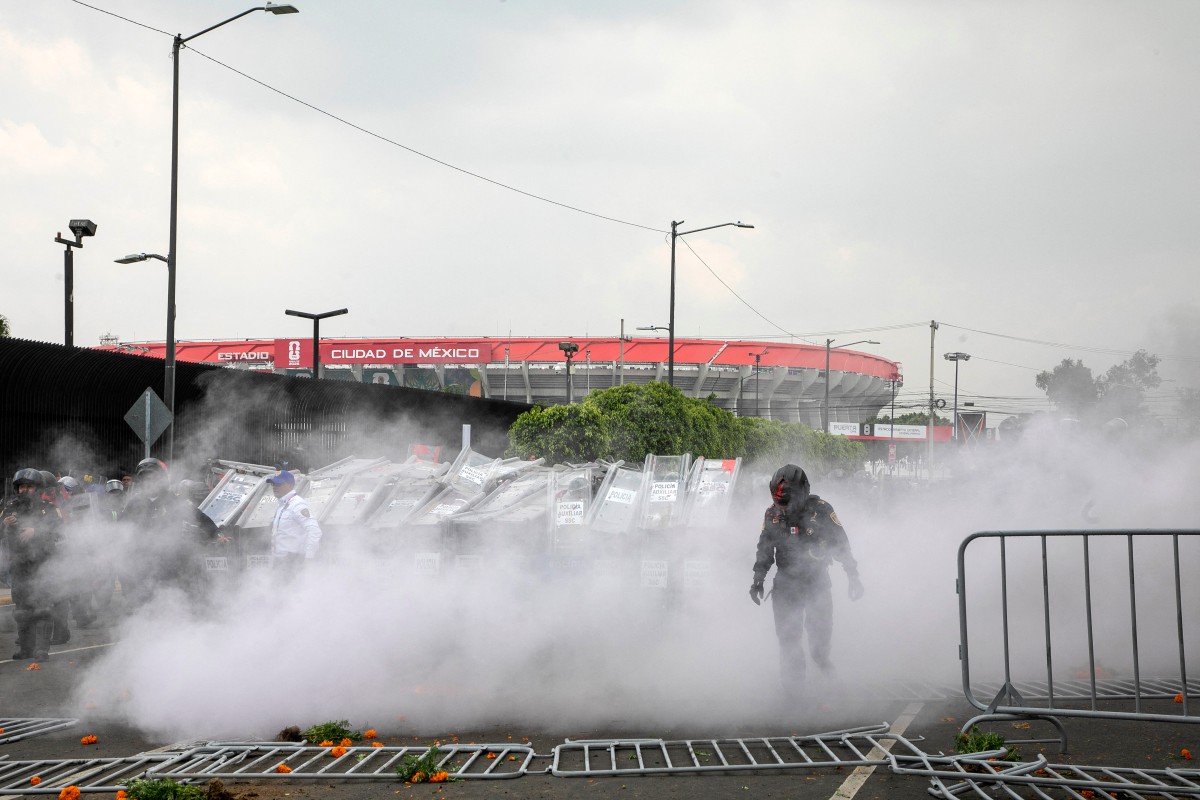 Protestos e confrontos com a polícia marcam estreia da Copa no México