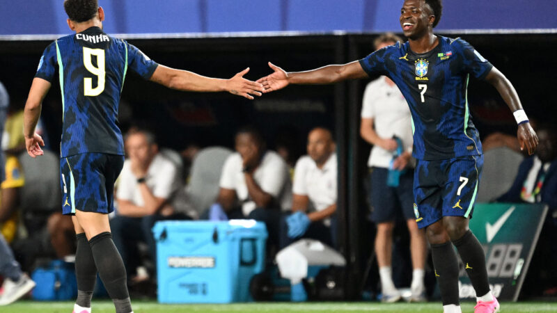 Vinicius Júnior e Matheus Cunha comandam vitória do Brasil sobre o Haiti