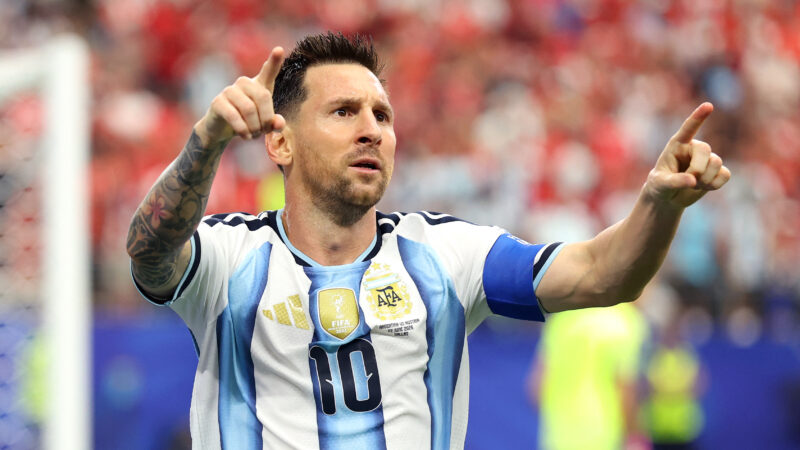 Messi lidera a lista de artilheiros da Copa após fim da fase de grupos
