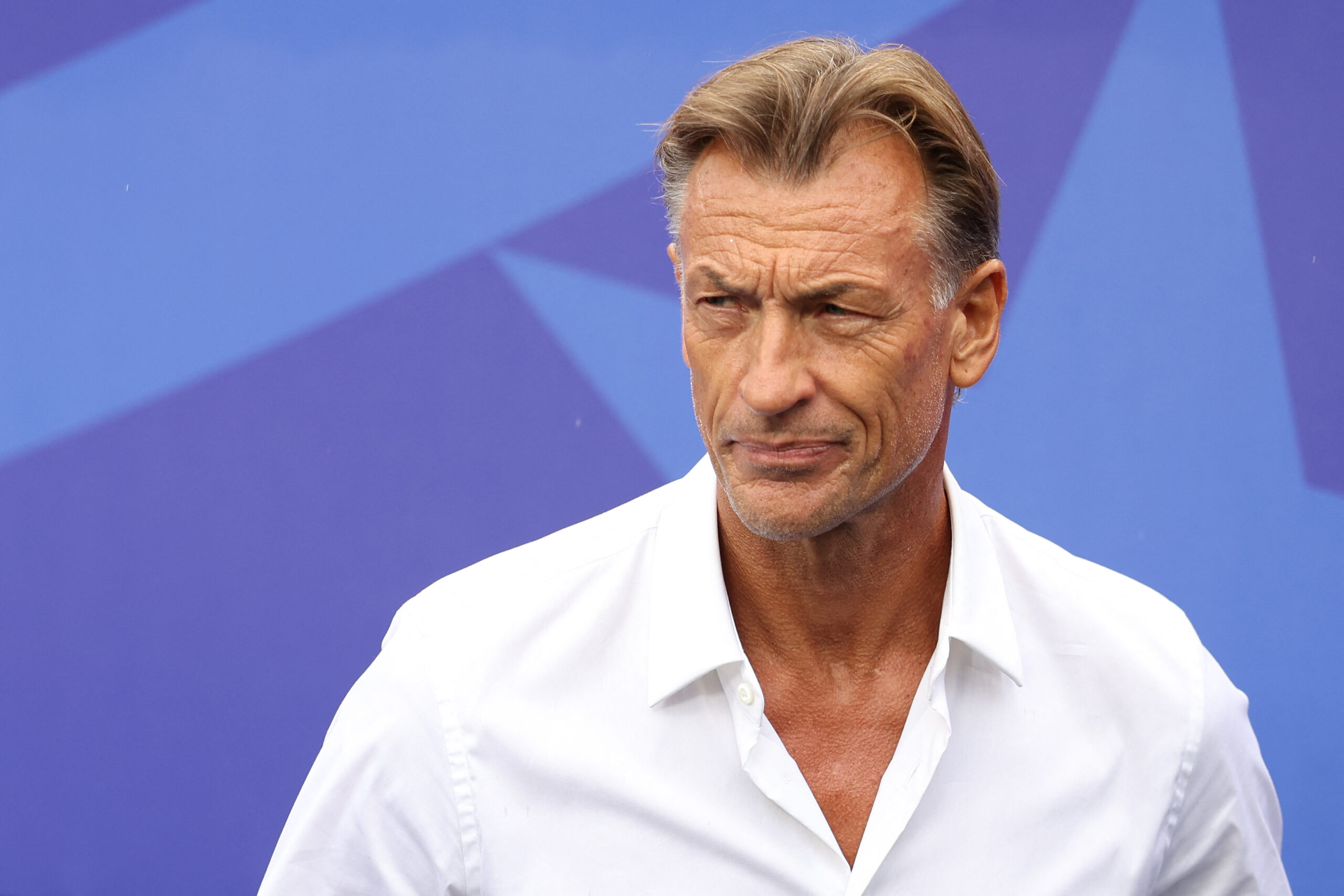 Hervé Renard mantém futuro na seleção da Tunísia em aberto após eliminação na Copa do Mundo
