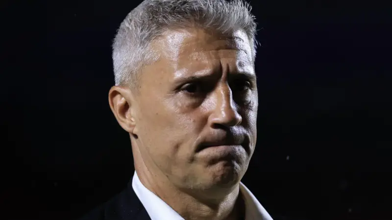 12/07/2025 — Vasco descarta Hernán Crespo e acelera busca por técnico estrangeiro durante a Copa