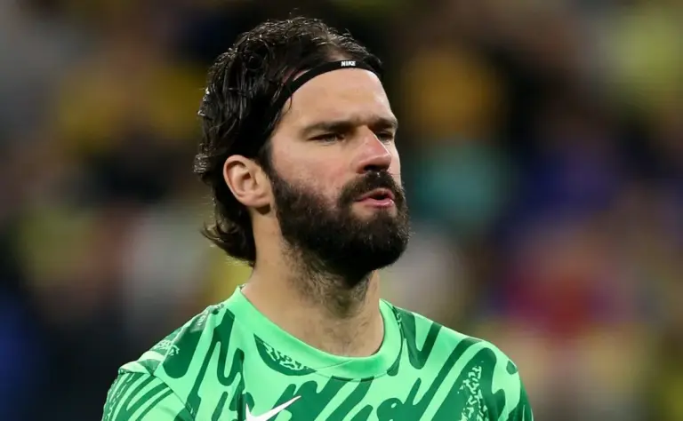Alisson tem atuação segura na vitória do Brasil sobre o Haiti e ganha confiança