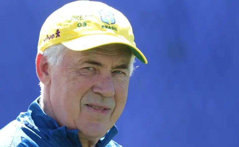 Seleção aposta em versatilidade do elenco enquanto Ancelotti define time para estreia