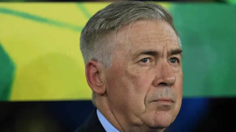 Ancelotti explica convocação de Éderson e diz confiar em Danilo e Ibañez para laterais