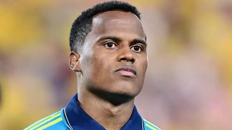Arias diz que Colômbia pode surpreender na Copa após vitória na estreia