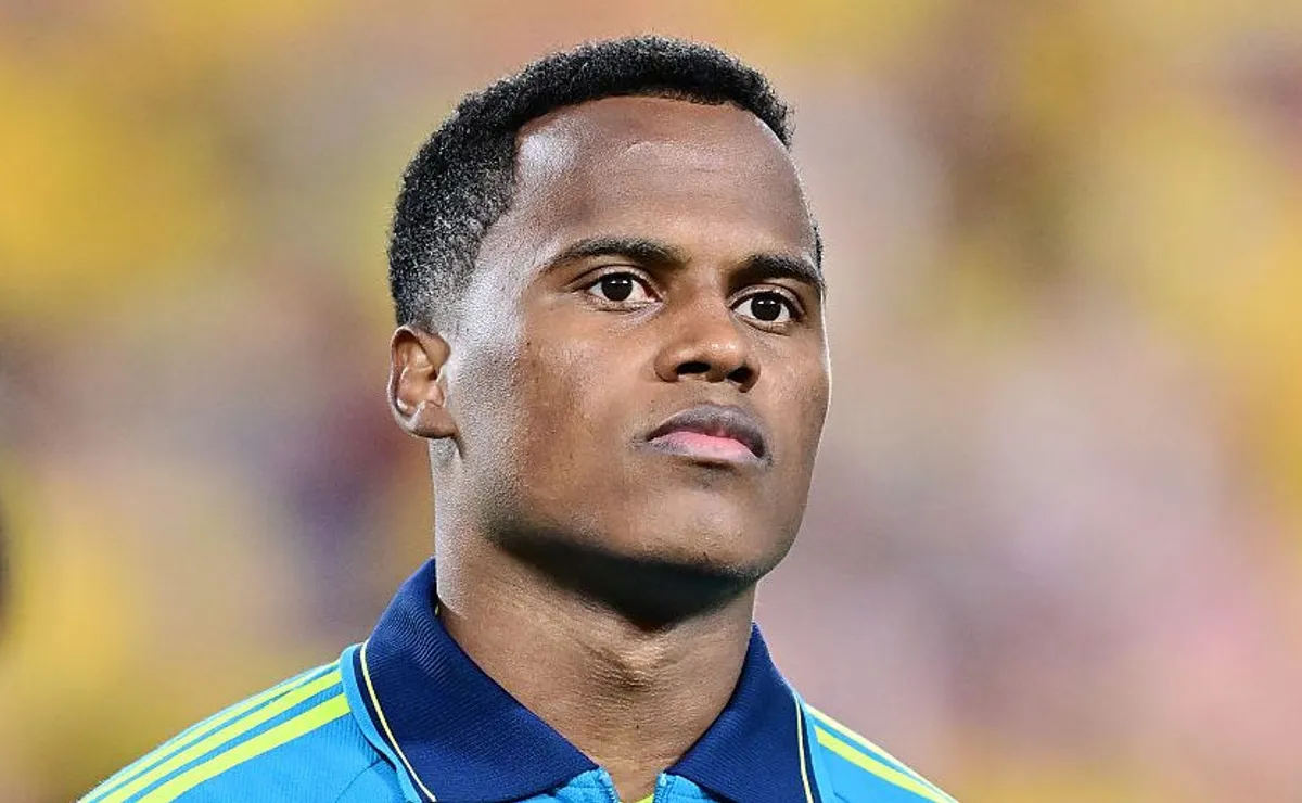 Arias diz que Colômbia pode surpreender na Copa após vitória na estreia