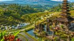 Paisagem cultural de Bali reconhecida pela UNESCO em 2012 enfrenta pressões de turismo e construções