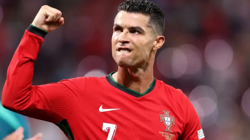 Descubra cristiano ronaldo mantém tradição e usará a camisa 7 na copa de 2026