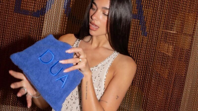 Conheça fã de katy perry, dua lipa contrata cantora para show