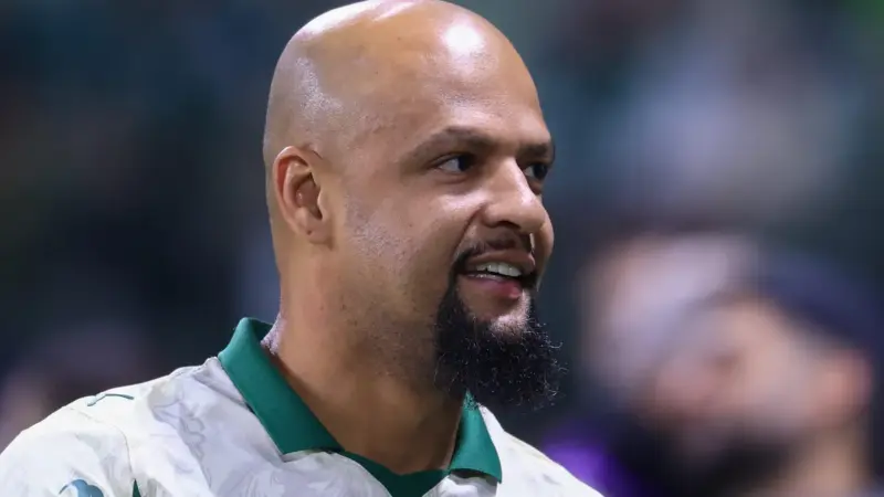 Felipe Melo diz que Brasil é favorito à frente da Argentina para a Copa do Mundo